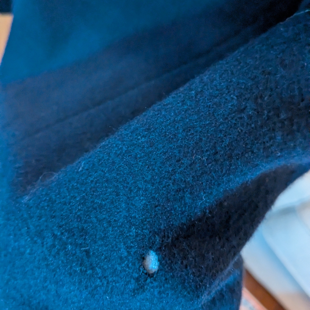Men's Cashmere /Wool Overcoat - Picture 6 of 8